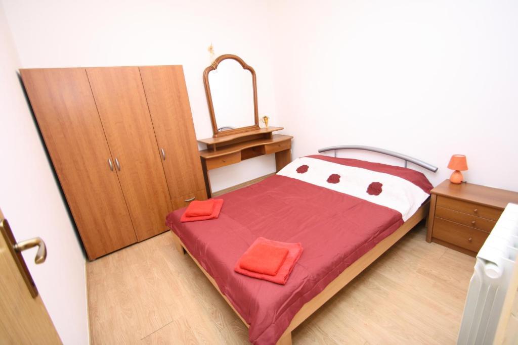 Apartments Tena With Private Parking Pula Rum bild