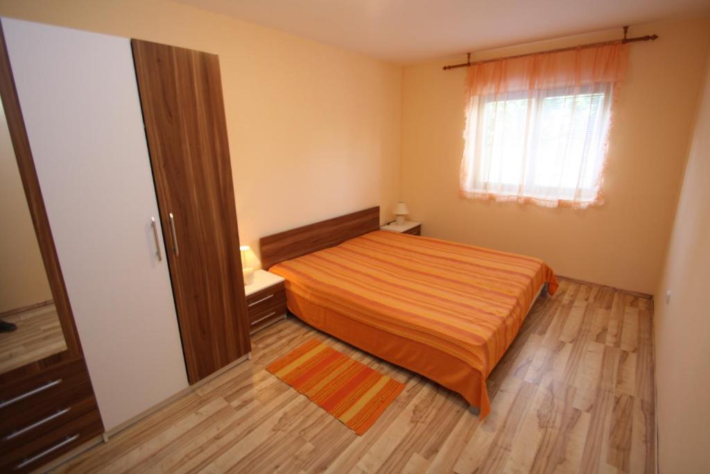 Apartments Tena With Private Parking Pula Rum bild