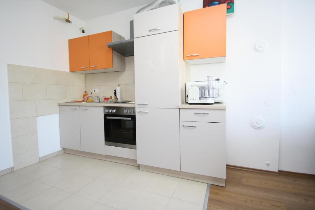 Apartments Tena With Private Parking Pula Rum bild