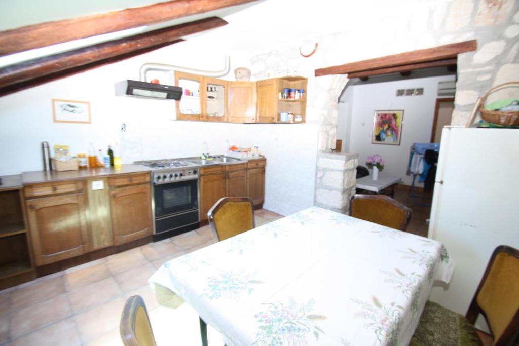 Apartments Tena With Private Parking Pula Rum bild