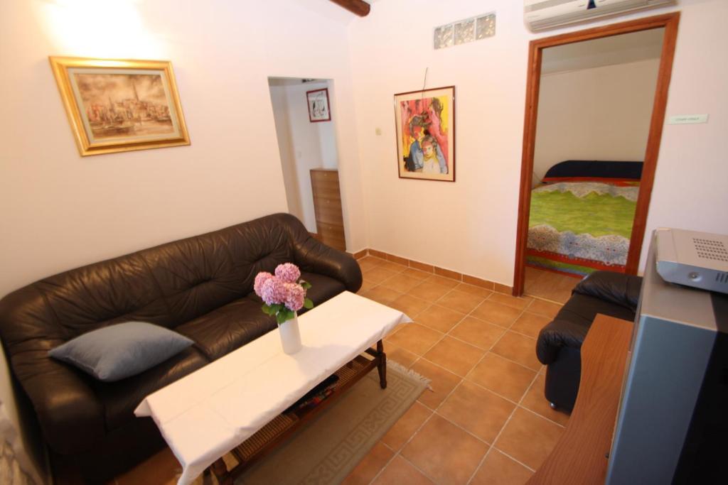 Apartments Tena With Private Parking Pula Rum bild